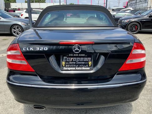 Used 2005 Mercedes-Benz CLK 320 Cabriolet image 4