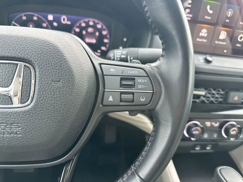 Used 2023 Honda Accord EX-L image 30