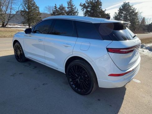 Used 2022 Lincoln Corsair Reserve w/ Luxury Package image 2