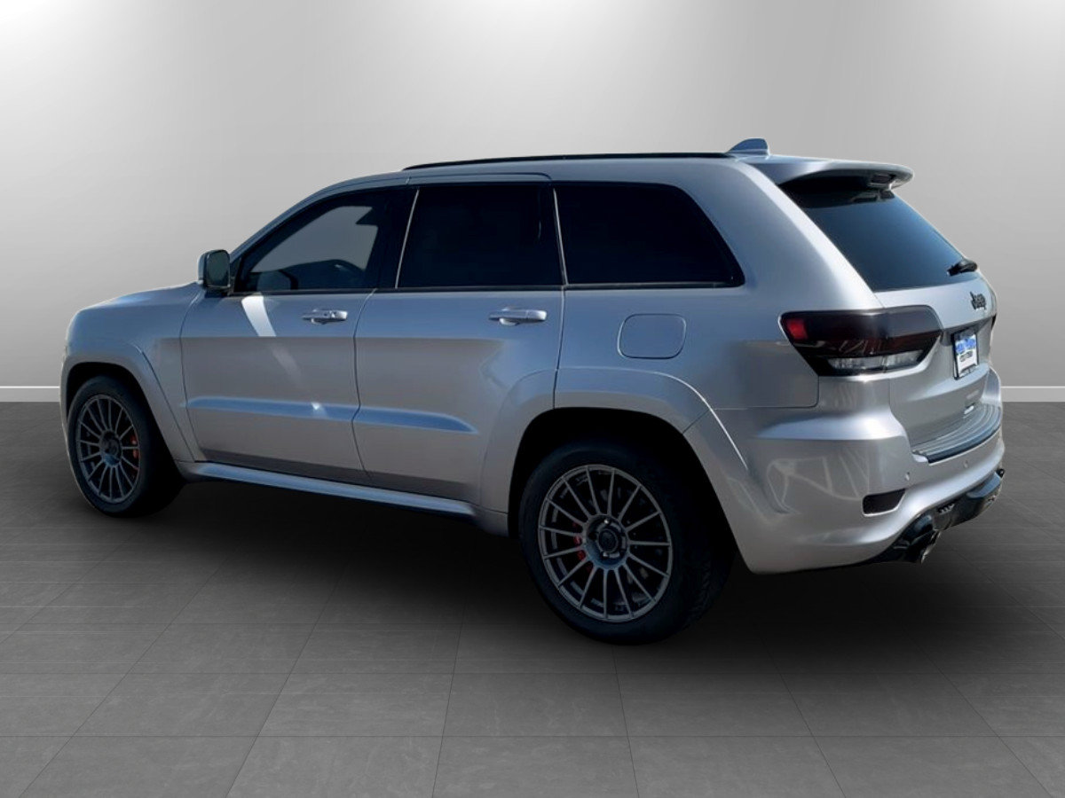 Used 2015 Jeep Grand Cherokee SRT w/ Luxury Group II AWD/4WD image 5