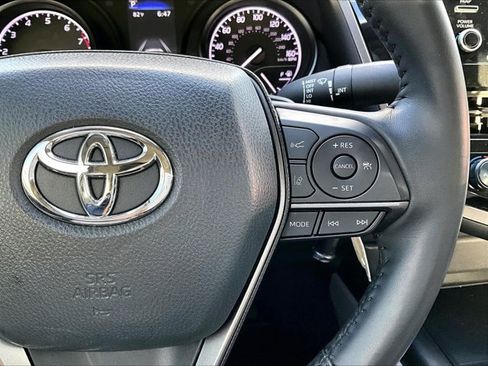 Used 2024 Toyota Camry SE image 21
