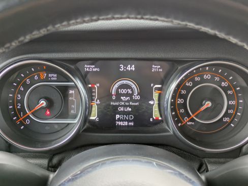 Used 2020 Jeep Gladiator Overland AWD/4WD image 22