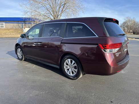 Used 2015 Honda Odyssey EX image 2
