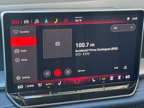 New 2025 Volkswagen Tiguan SE image 16