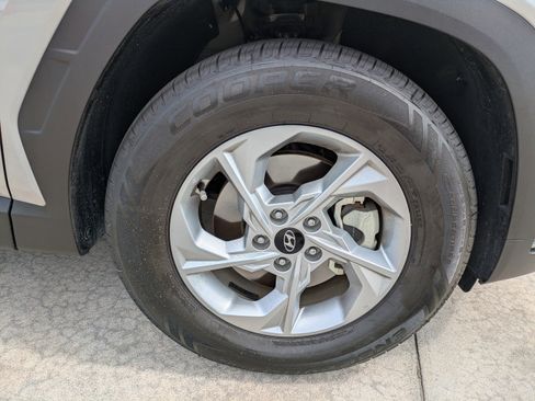 Certified 2024 Hyundai Tucson SEL FWD image 9