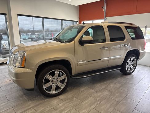 Used 2012 GMC Yukon Denali image 4