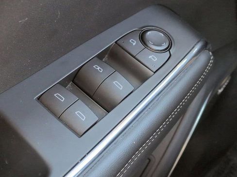Used 2024 GMC Acadia Elevation FWD image 22