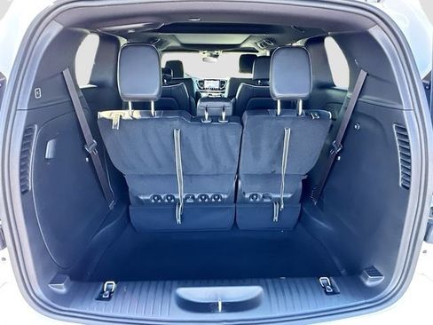 New 2026 Chrysler Pacifica Limited w/ S Appearance Package image 5