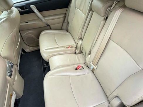 Used 2012 Toyota Highlander 4WD image 13