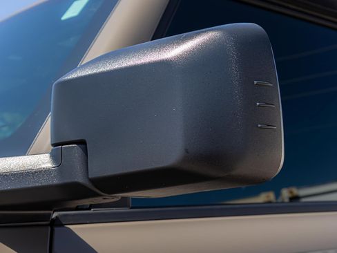 Used 2025 Ford Bronco Badlands AWD/4WD image 12