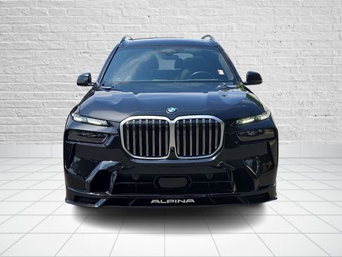 Used 2024 BMW ALPINA XB7 AWD/4WD image 2