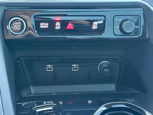 Certified 2025 Audi Q5 Premium AWD/4WD image 34
