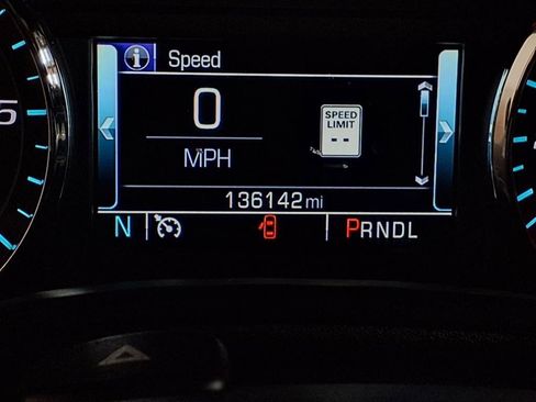 Used 2019 GMC Yukon XL SLT w/ Open Road Package image 32