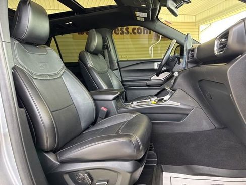 Used 2020 Ford Explorer ST w/ ST Street Pack AWD/4WD image 27
