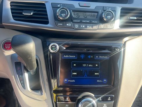 Used 2016 Honda Odyssey EX-L image 34