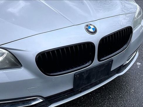 Used 2016 BMW 550i xDrive Sedan image 29