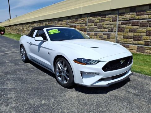 Used 2018 Ford Mustang GT Premium RWD image 2