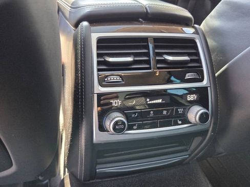 Used 2022 BMW 740i xDrive w/ Premium Package image 16