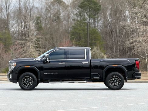 Used 2021 GMC Sierra 2500 Denali w/ Denali Ultimate Package image 8