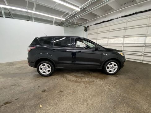 Used 2017 Ford Escape S image 7