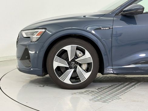 Used 2021 Audi e-tron Prestige w/ Prestige Package AWD/4WD image 12
