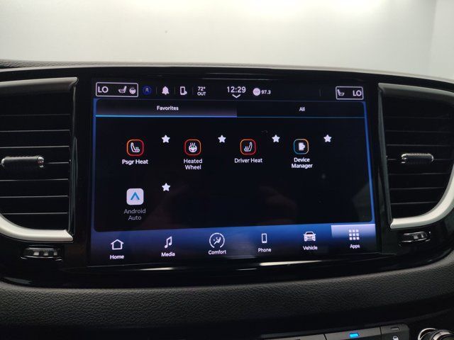 Used 2024 Chrysler Pacifica Touring-L FWD image 3
