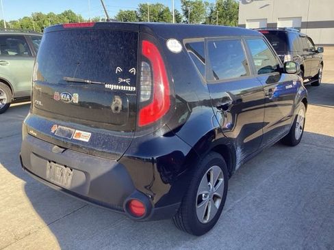 Used 2016 Kia Soul FWD image 10