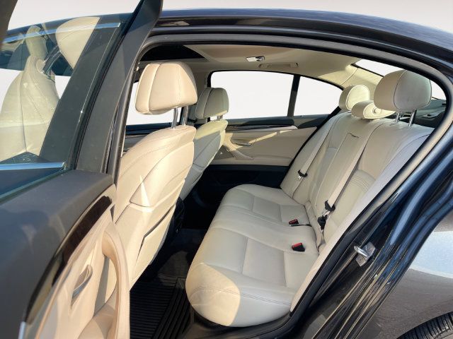 Used 2016 BMW 528i xDrive Sedan AWD/4WD image 13