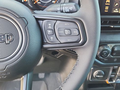 New 2026 Jeep Gladiator Sport AWD/4WD image 16