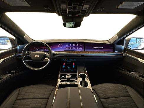 New 2026 Cadillac Escalade Platinum Sport AWD/4WD image 23
