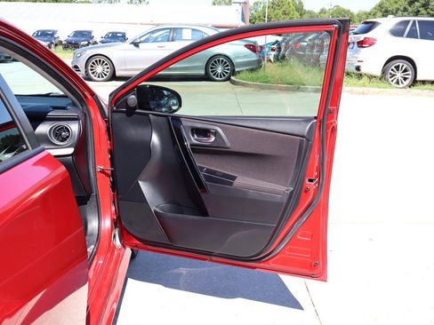 Used 2016 Scion iM FWD image 31