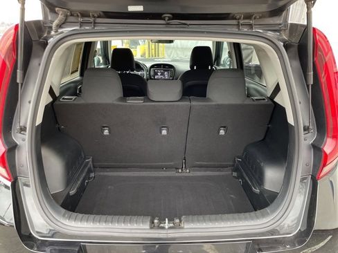 Certified 2022 Kia Soul LX w/ Technology Package image 30