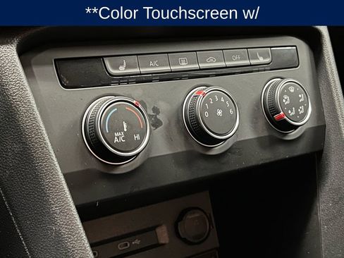 Used 2022 Volkswagen Taos SE image 10