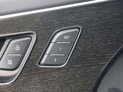 Used 2023 Audi Q7 2.0T Premium w/ Convenience Package image 46