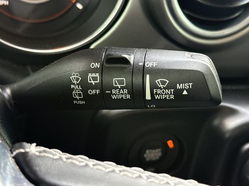 Used 2021 Jeep Wrangler Unlimited Sahara w/ Uconnect 4C Nav & Sound Group AWD/4WD image 20