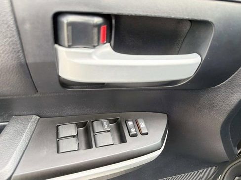 Used 2018 Toyota Tundra SR5 w/ SR5 Upgrade Package RWD image 8
