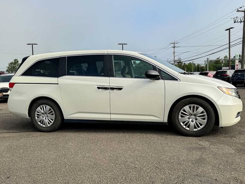 Used 2014 Honda Odyssey LX image 2