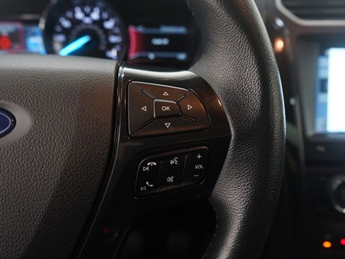 Used 2017 Ford Explorer XLT w/ Equipment Group 202A image 29