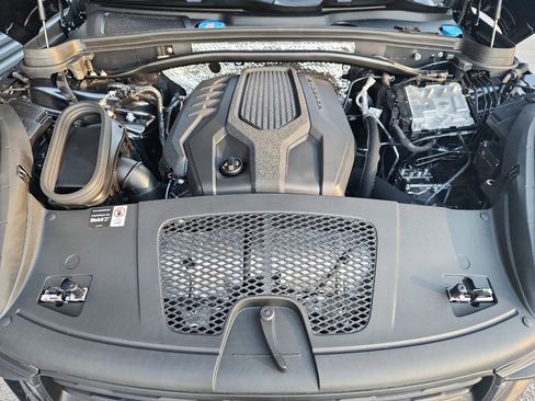 New 2026 Porsche Macan image 49