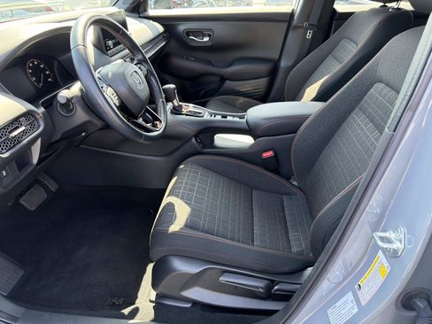 Used 2025 Honda HR-V Sport image 15