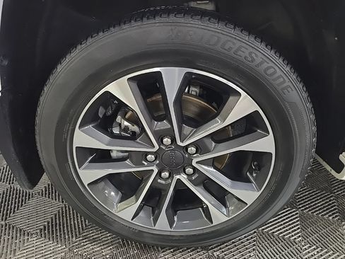 Used 2021 Jeep Grand Cherokee L Overland AWD/4WD image 17