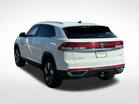 Used 2024 Volkswagen Atlas Cross Sport SE image 4