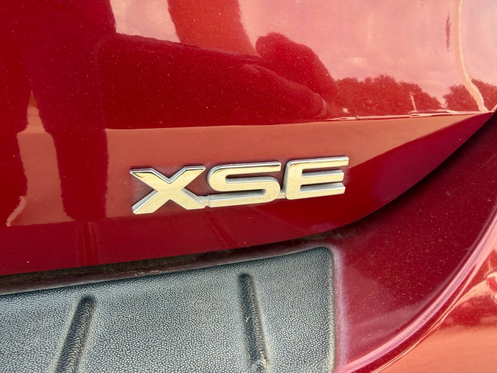 Used 2022 Toyota Highlander XSE FWD image 19