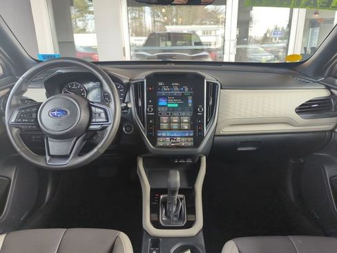 Used 2025 Subaru Forester Limited AWD/4WD image 19