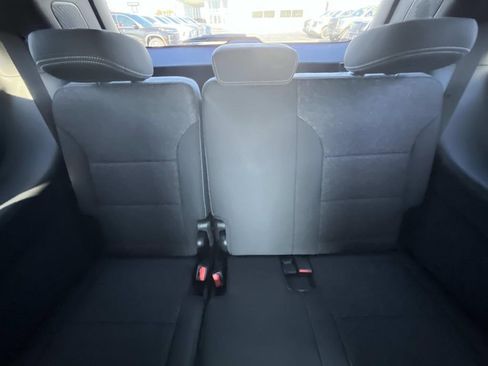 New 2026 Chevrolet Traverse LT image 12