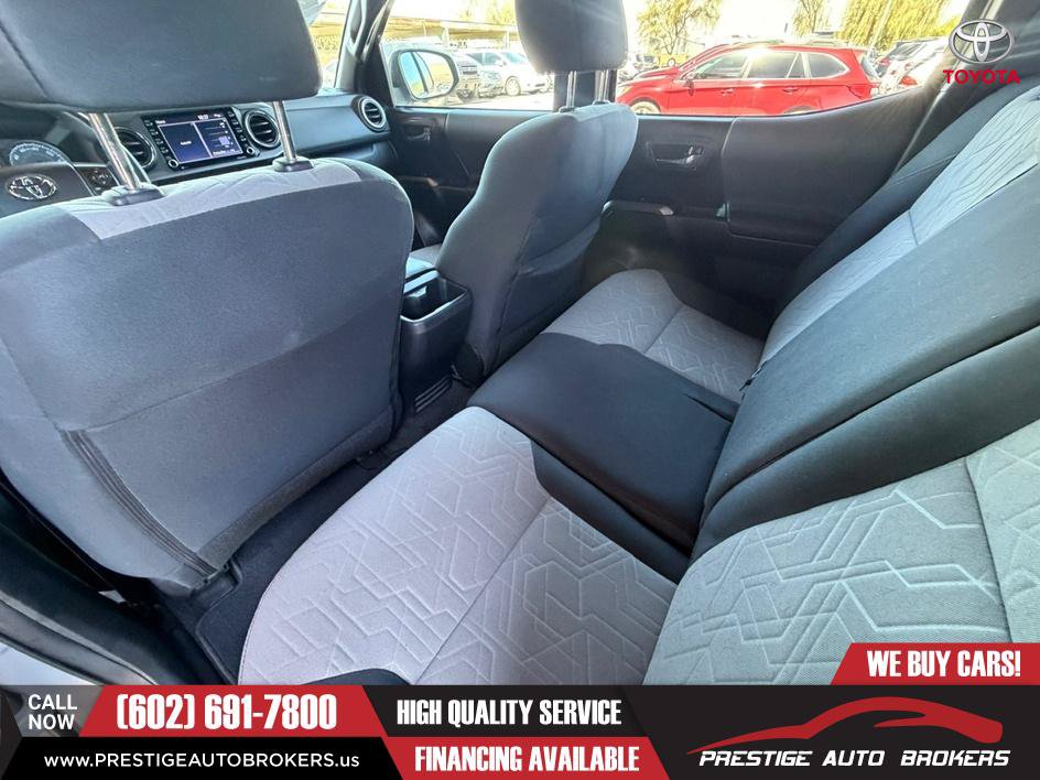 Used 2021 Toyota Tacoma TRD Off-Road w/ Technology Package AWD/4WD image 40