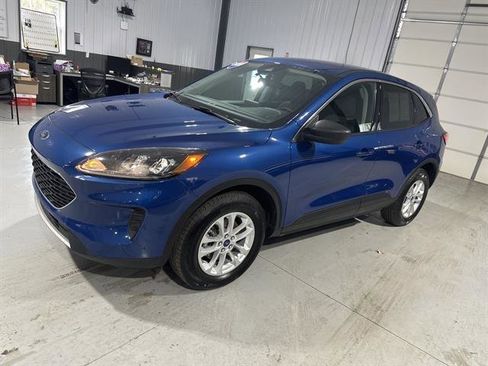 Used 2022 Ford Escape SE image 3