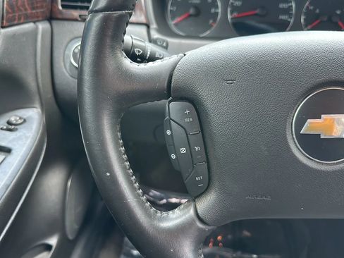 Used 2012 Chevrolet Impala LT FWD image 31