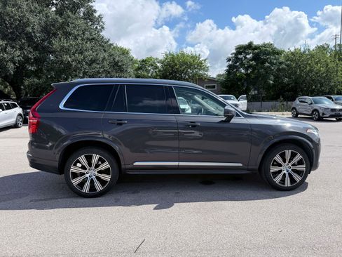 Certified 2025 Volvo XC90 T8 Ultra w/ Lounge Package AWD/4WD image 4