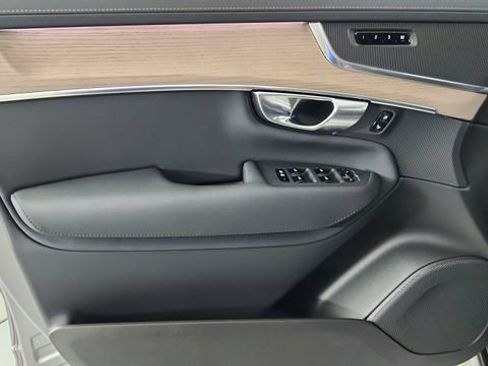 New 2026 Volvo XC90 B6 Core AWD/4WD image 9